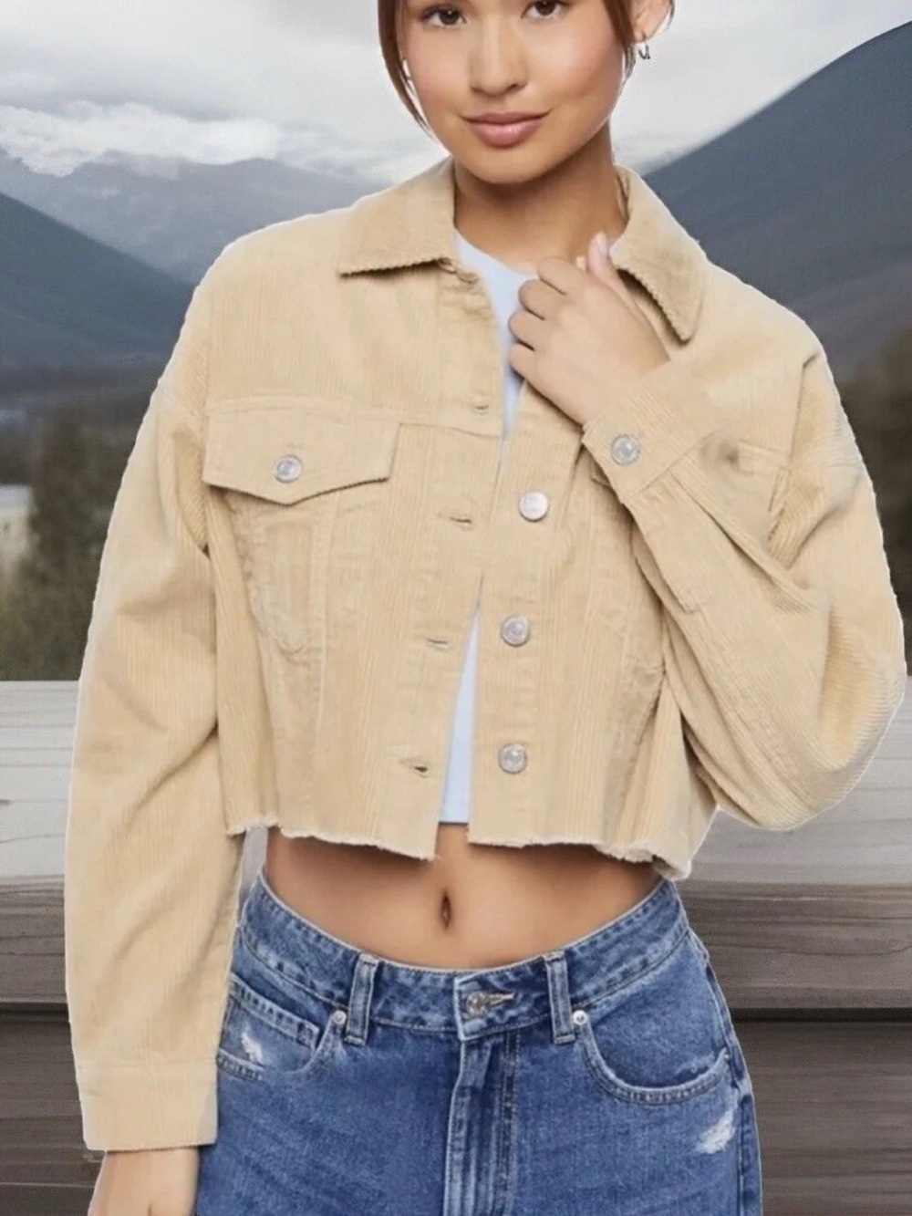 Zara Cropped Beige denim Jacket Raw Hem size XS